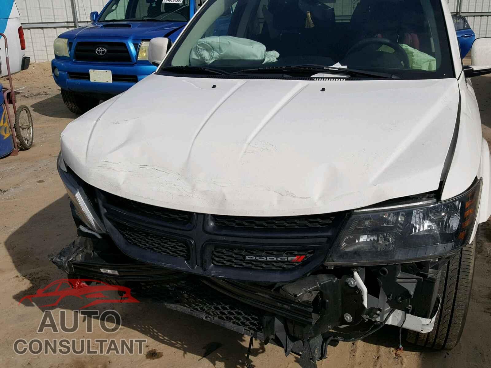 DODGE JOURNEY 2015 - 3C4PDCGG9FT697686