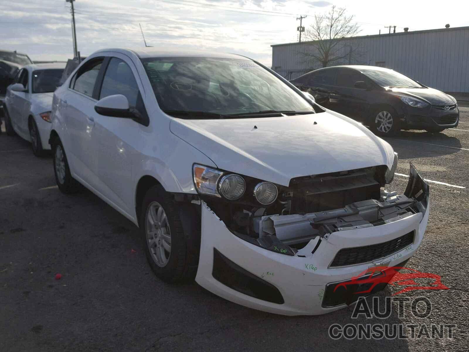 CHEVROLET SONIC 2016 - 1G1JC5SH7G4150761