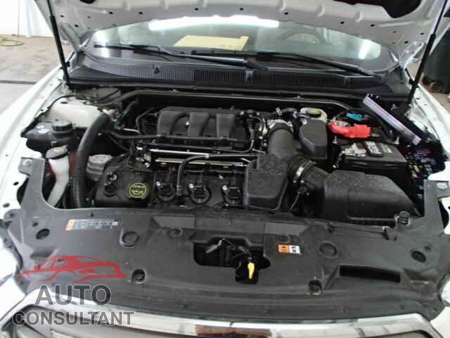 FORD TAURUS 2015 - 1FAHP2E89FG135010