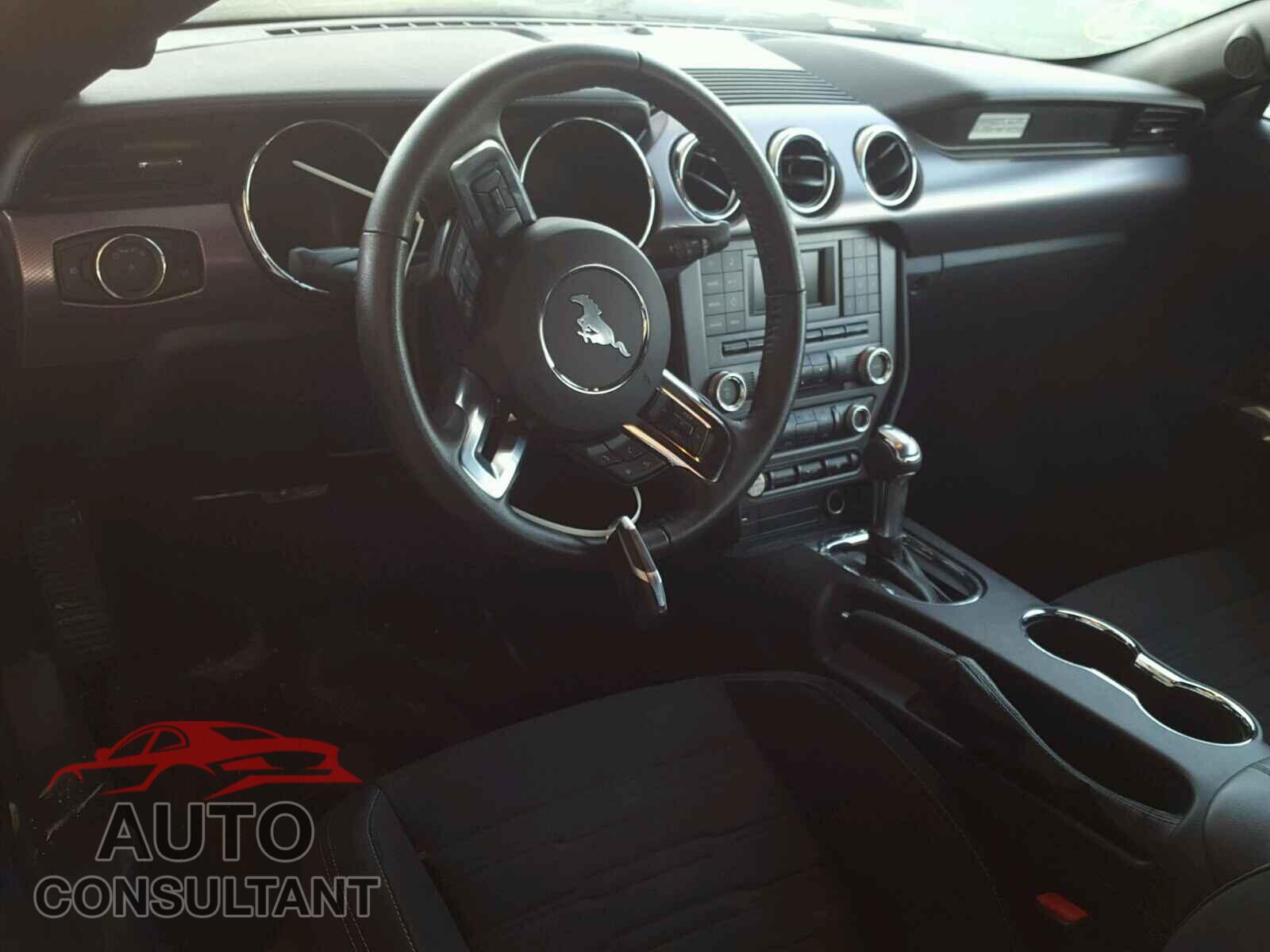 FORD MUSTANG 2017 - 1FA6P8TH9H5224524
