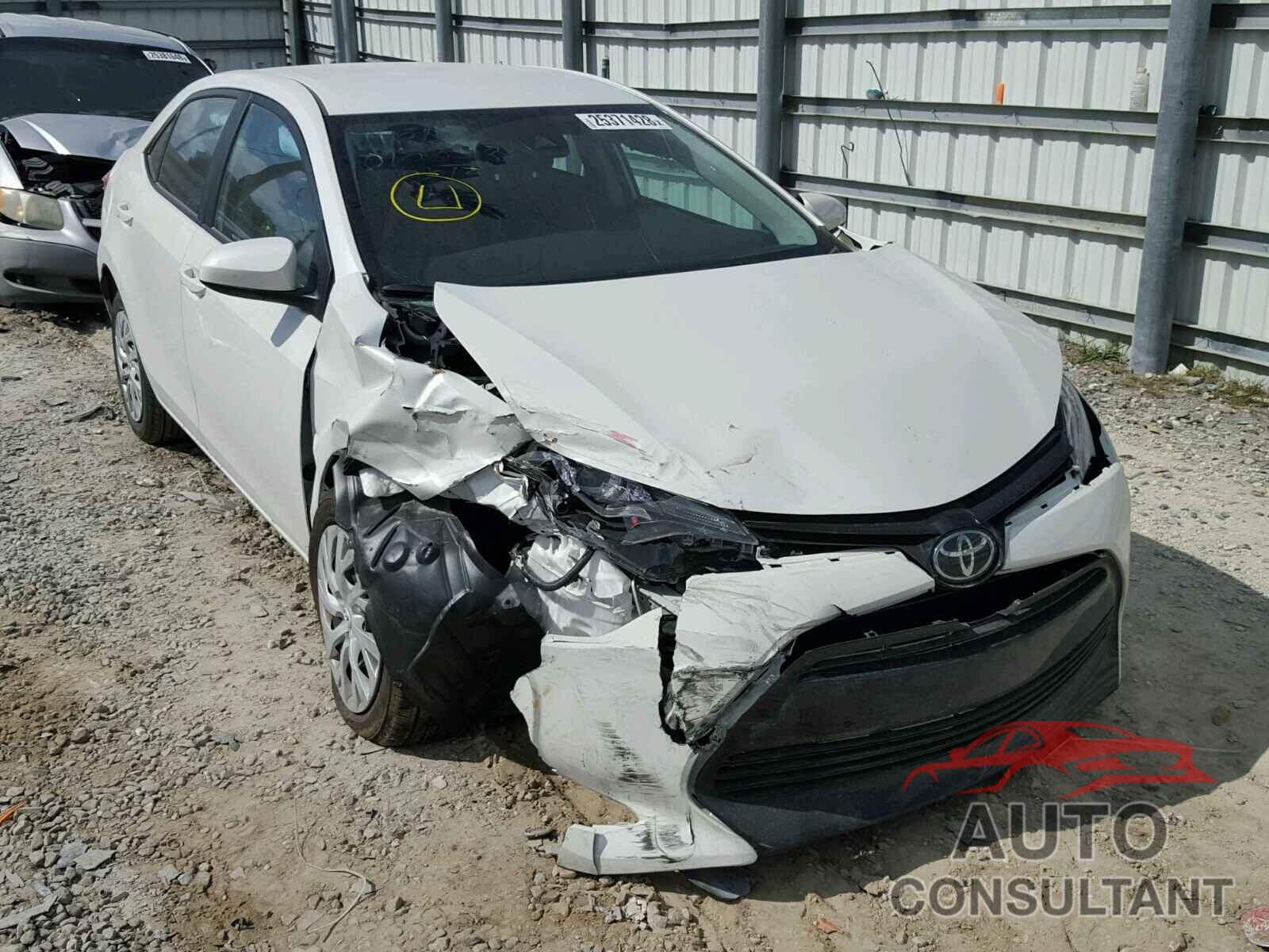 TOYOTA COROLLA 2018 - 5YFBURHE2JP747155
