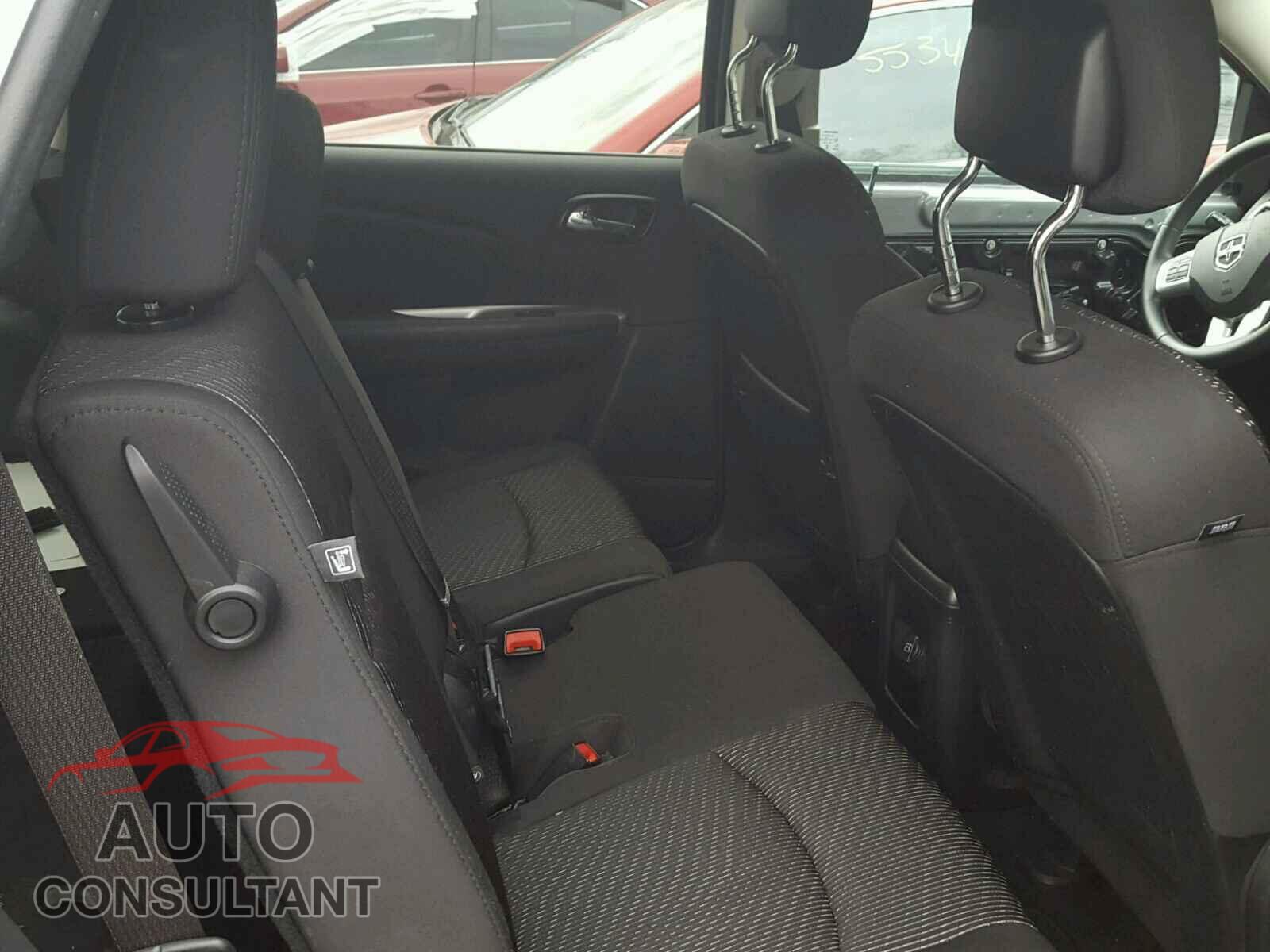 DODGE JOURNEY 2015 - 3C4PDCBG8FT565414