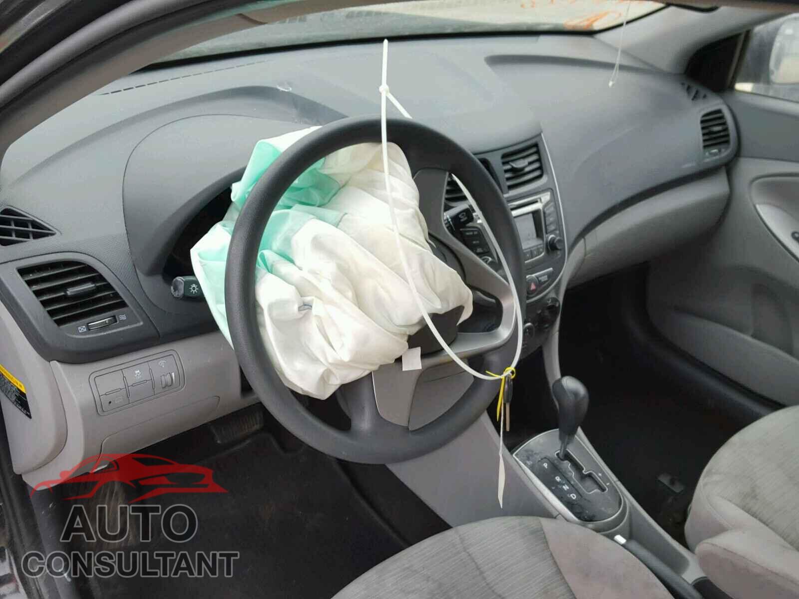 HYUNDAI ACCENT 2016 - KMHCT4AE8GU114560