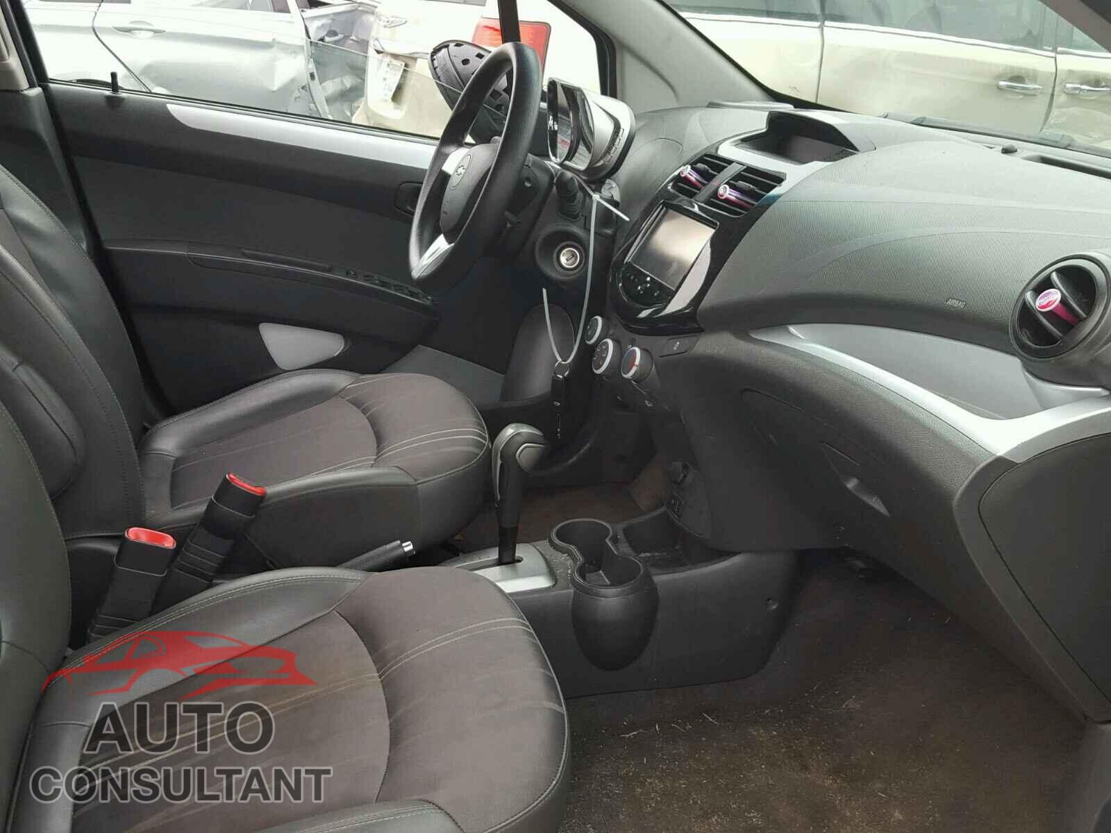 CHEVROLET SPARK 2015 - KL8CD6S99FC740033