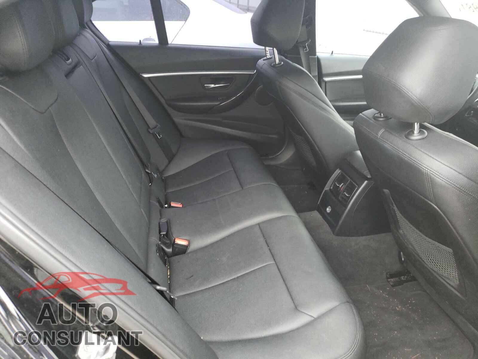 BMW 3 SERIES 2016 - WBA8E9C55GK645965