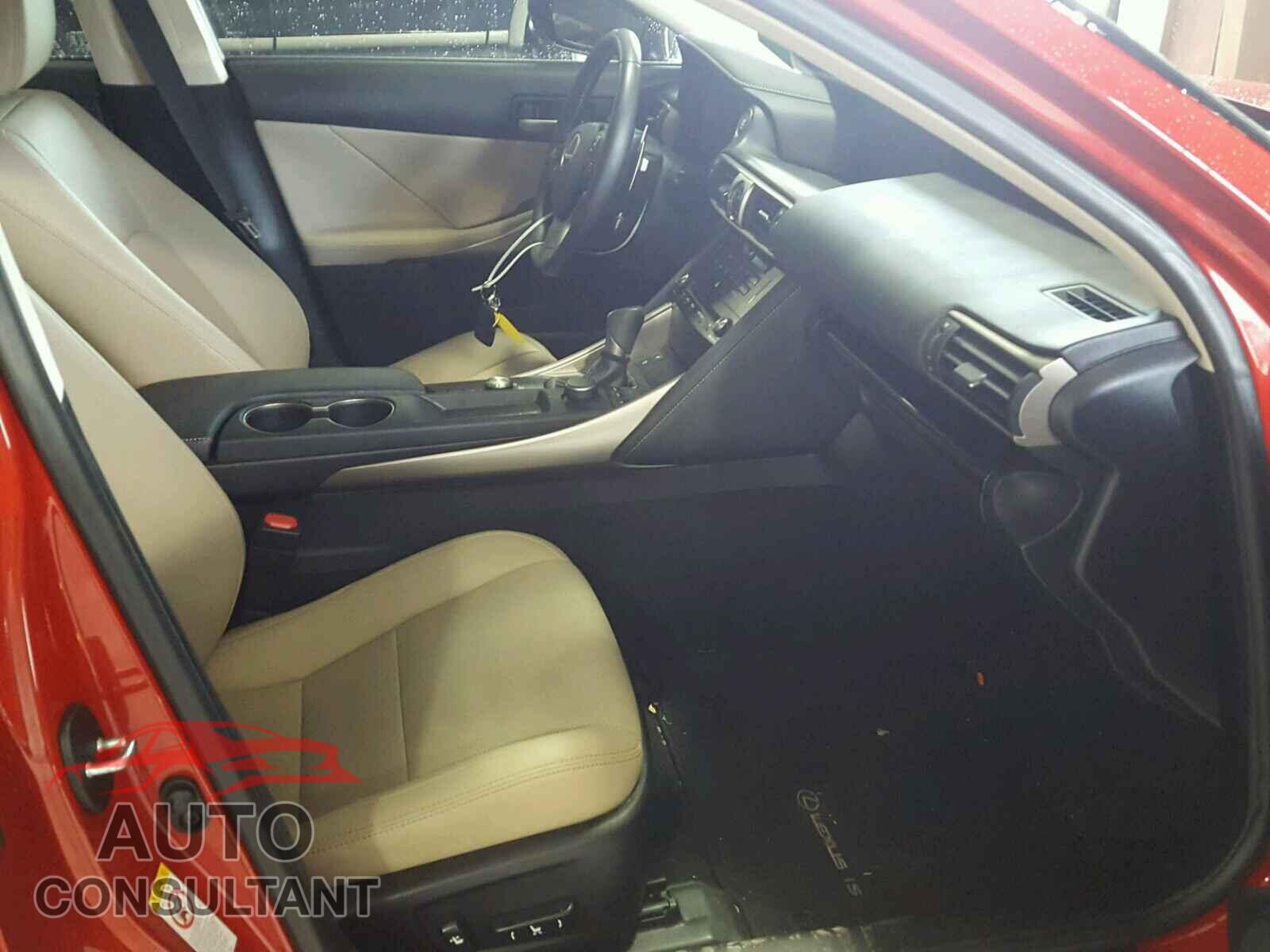 LEXUS IS 2017 - JTHBA1D27H5042251