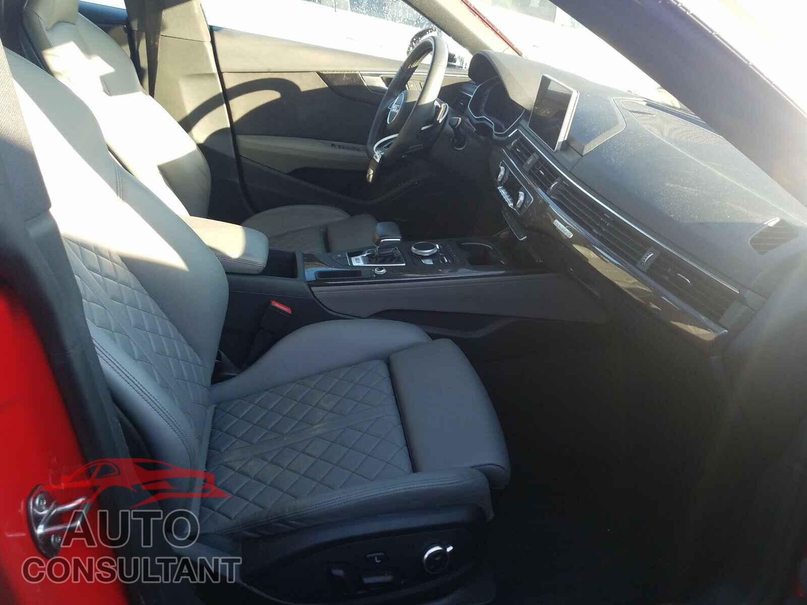 AUDI S5/RS5 2018 - 4T4BF1FK7GR575741