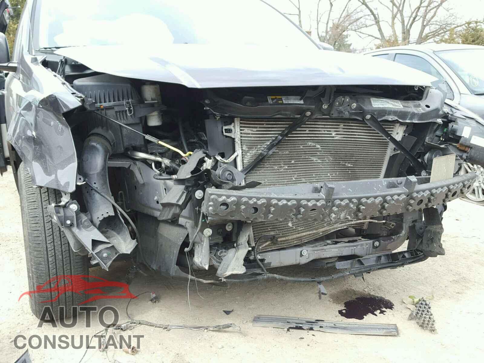 DODGE CARAVAN 2015 - 2C4RDGCG5FR615686
