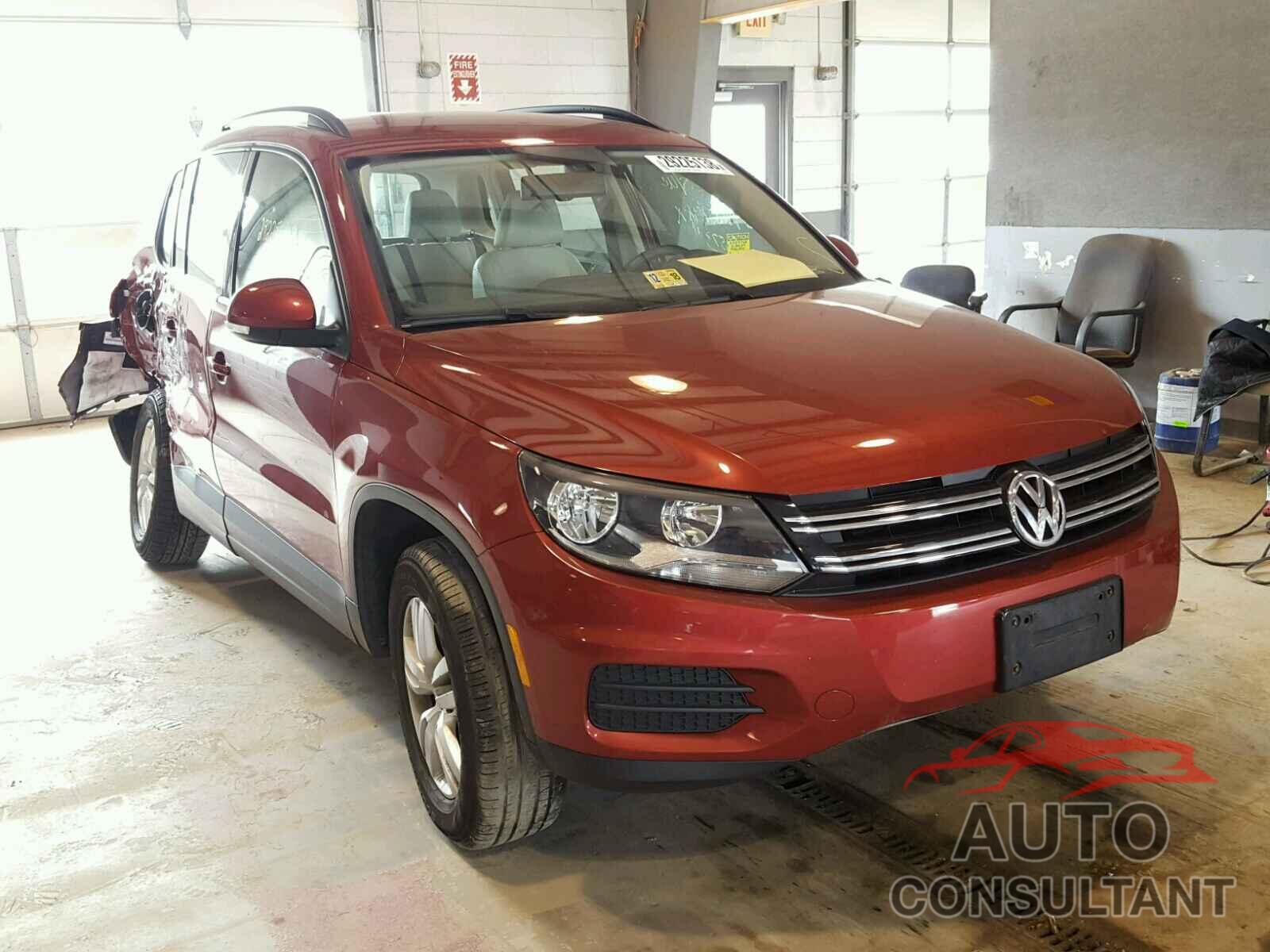 VOLKSWAGEN TIGUAN 2016 - WVGAV7AX5GW035243