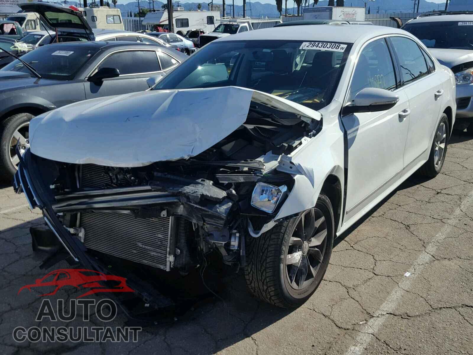 VOLKSWAGEN PASSAT 2017 - 1VWAT7A36HC014232