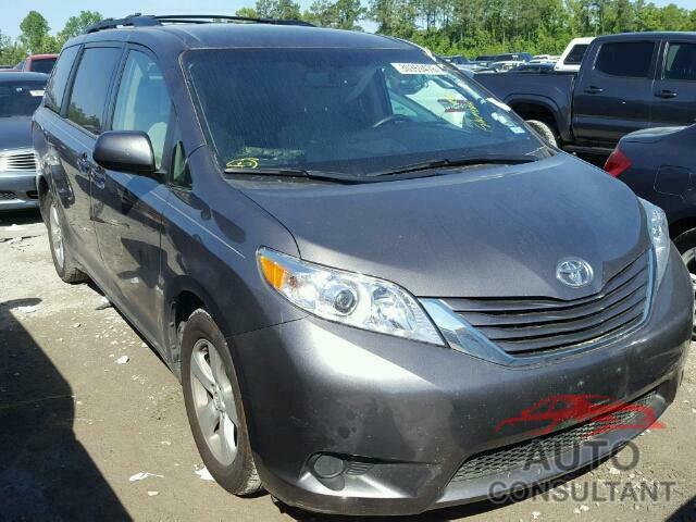 TOYOTA SIENNA 2015 - 5TDKK3DC5FS661358