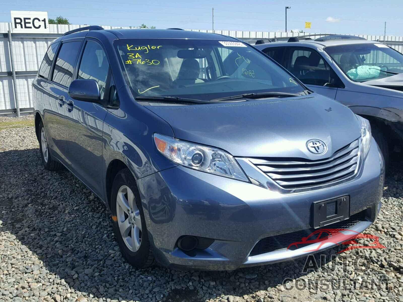 TOYOTA SIENNA 2015 - 5TDKK3DC8FS618679