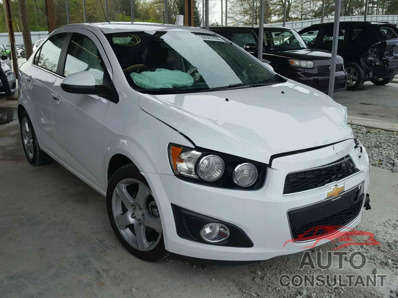 CHEVROLET SONIC 2016 - 1G1JE5SB4G4155941