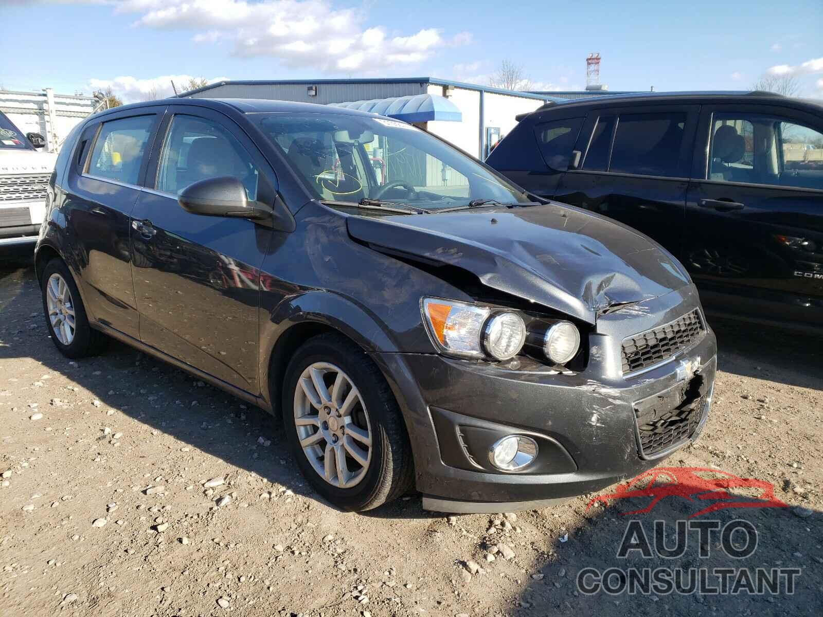 CHEVROLET SONIC 2016 - 1HGCV1F39JA220093