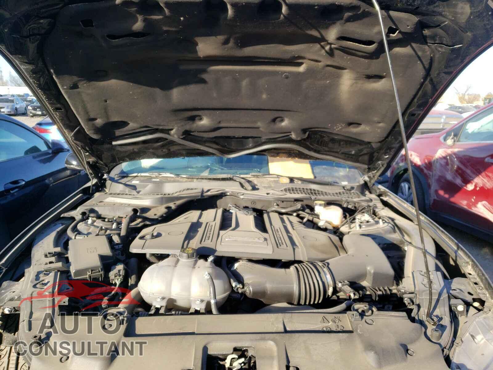 FORD MUSTANG 2020 - 1FA6P8CF3L5136446