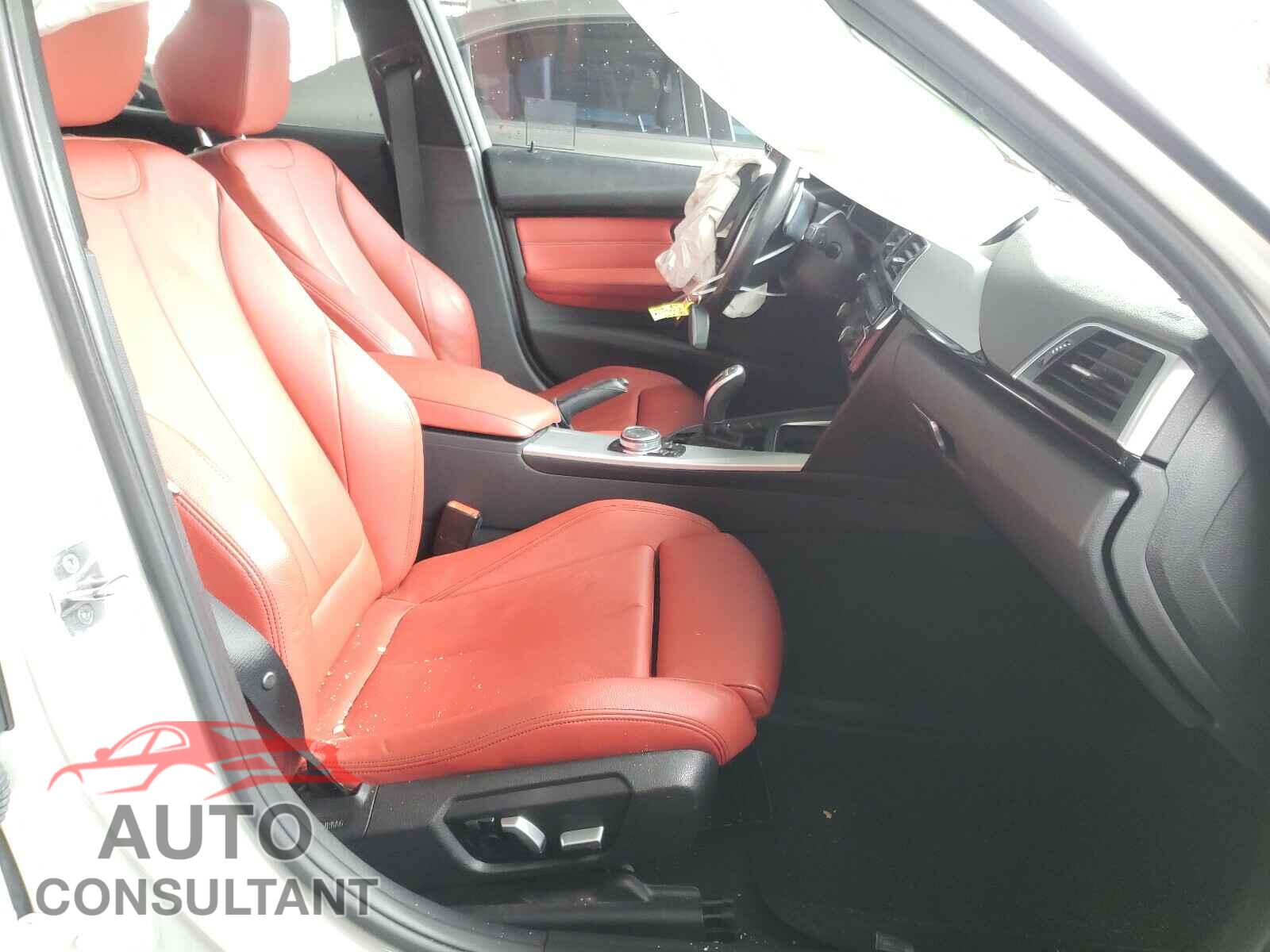 BMW 3 SERIES 2016 - WBA8E9G50GNT42391