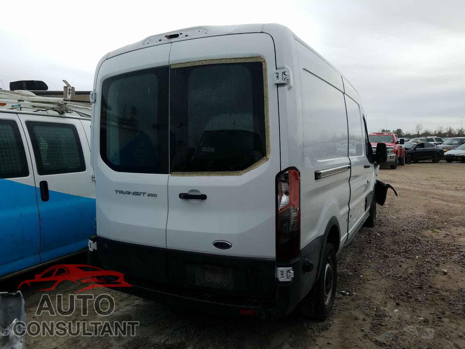 FORD TRANSIT CO 2019 - 1FTYR2CM1KKB07620