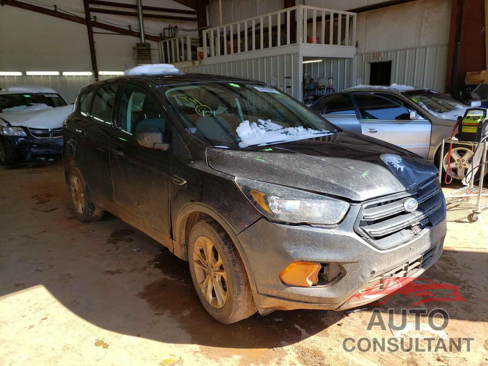 FORD ESCAPE 2018 - 1FMCU0F7XJUC06244