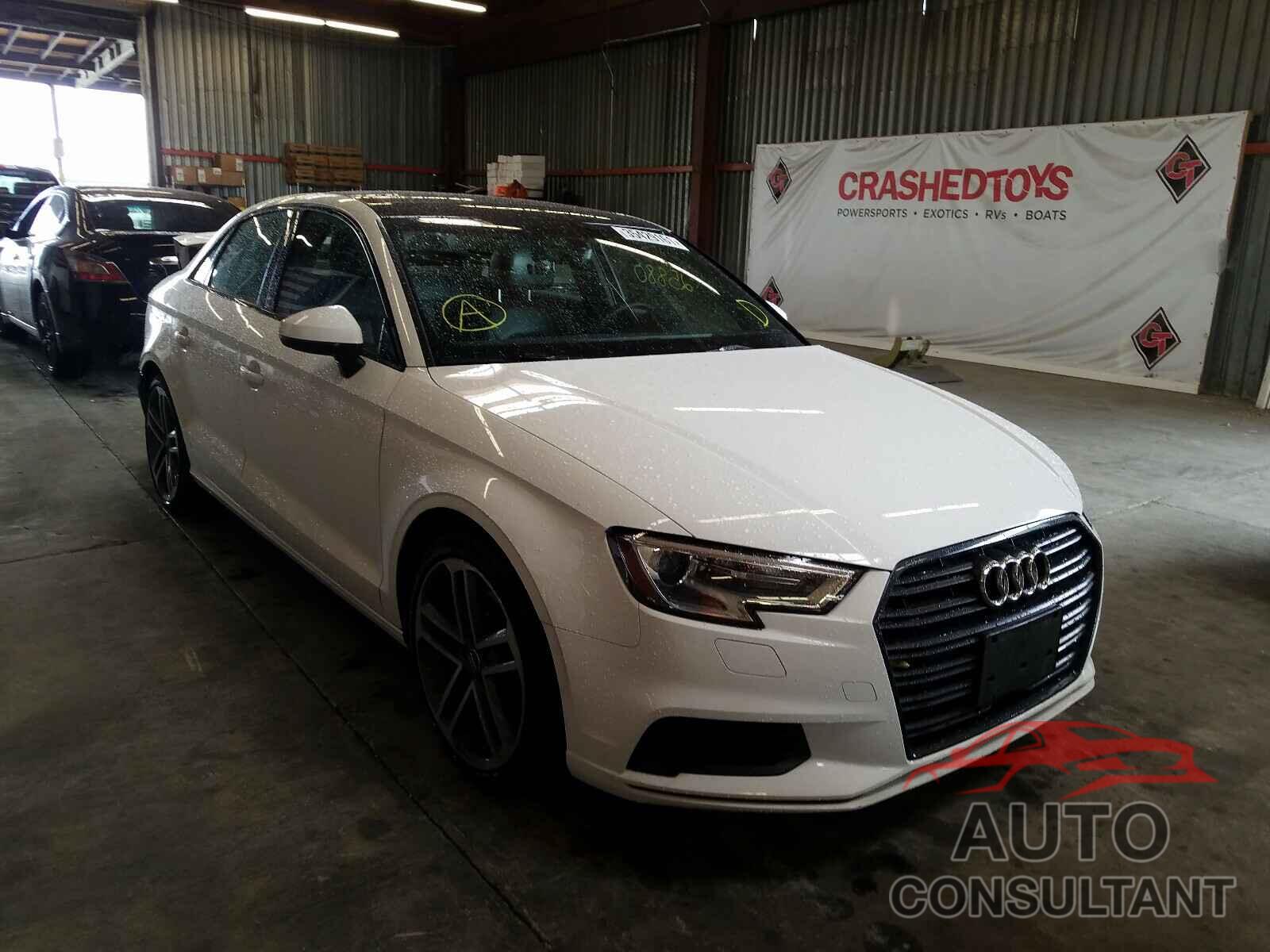 AUDI A3 2019 - WAUAUGFFXKA088451