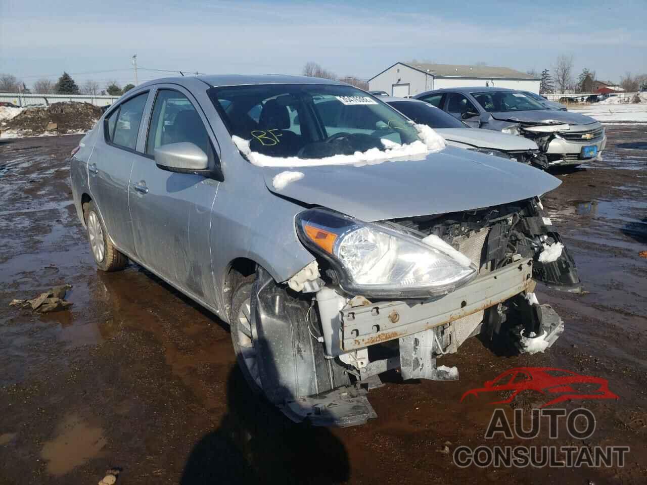 NISSAN VERSA 2018 - 3N1CN7AP3JL885563