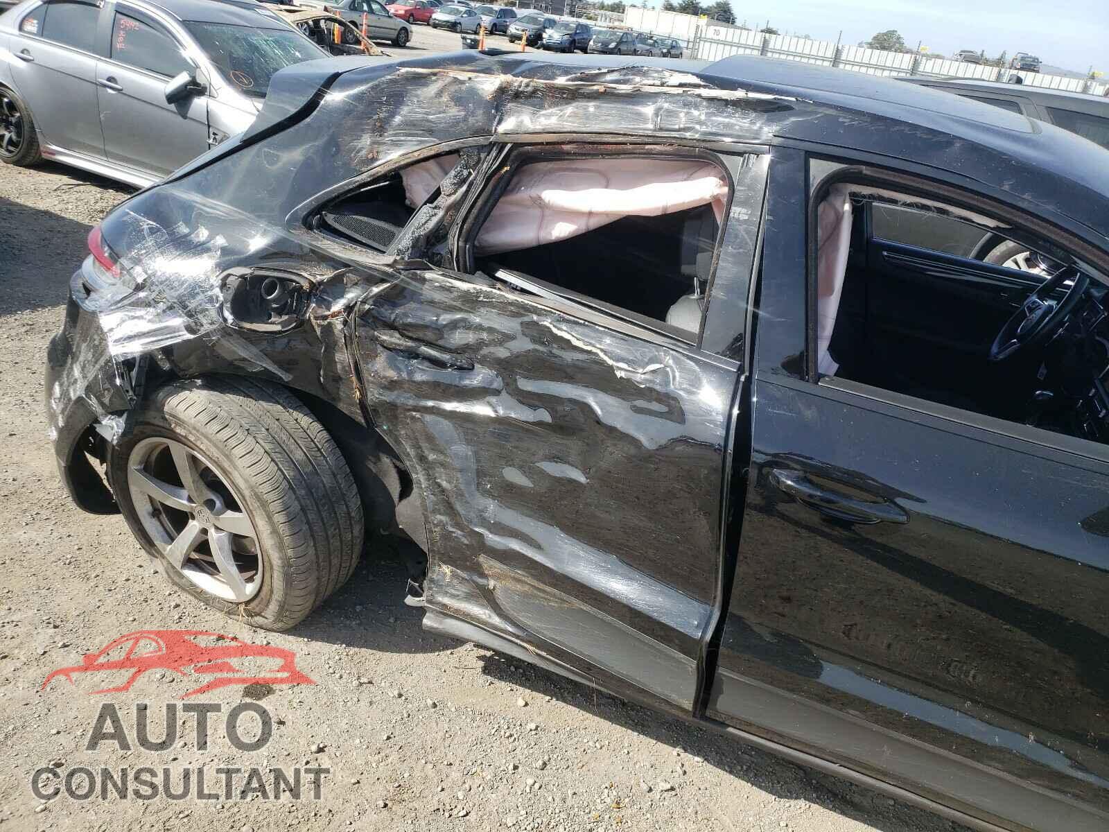 PORSCHE MACAN 2019 - WP1AA2A51KLB07579