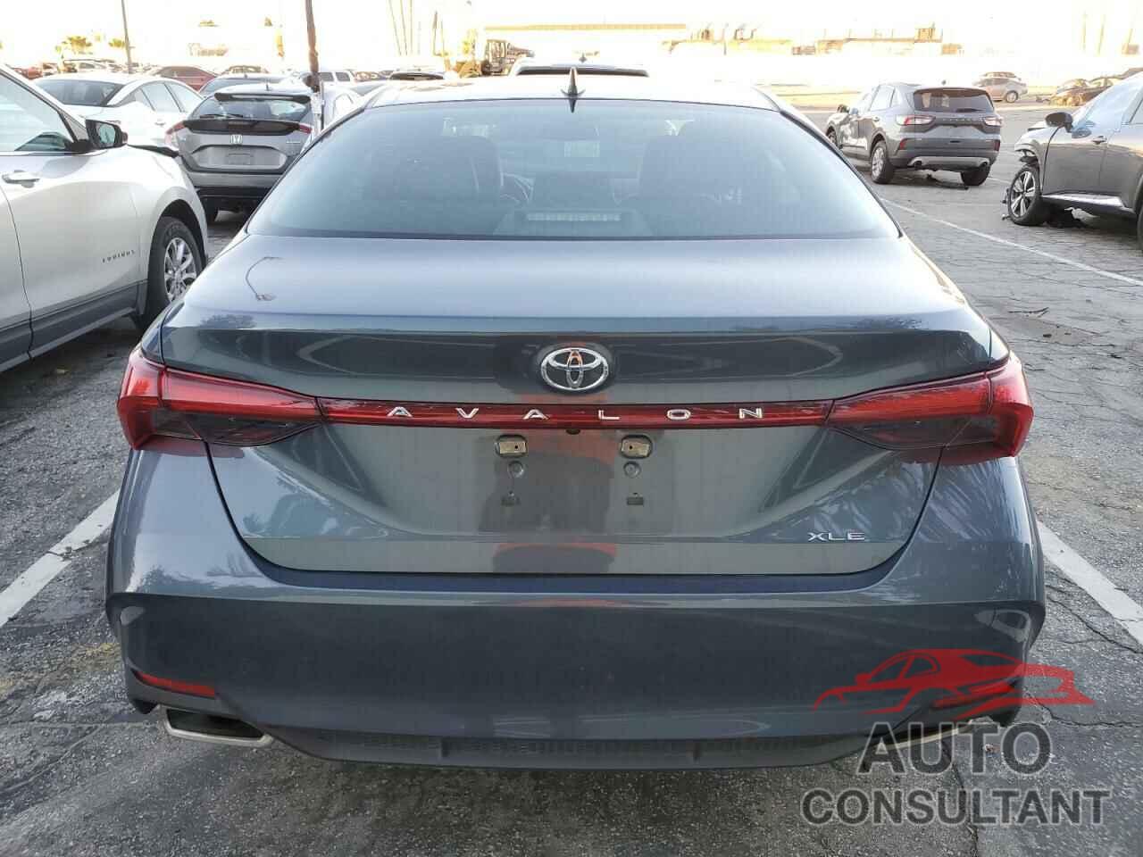 TOYOTA AVALON 2022 - 4T1JZ1FB5NU076057