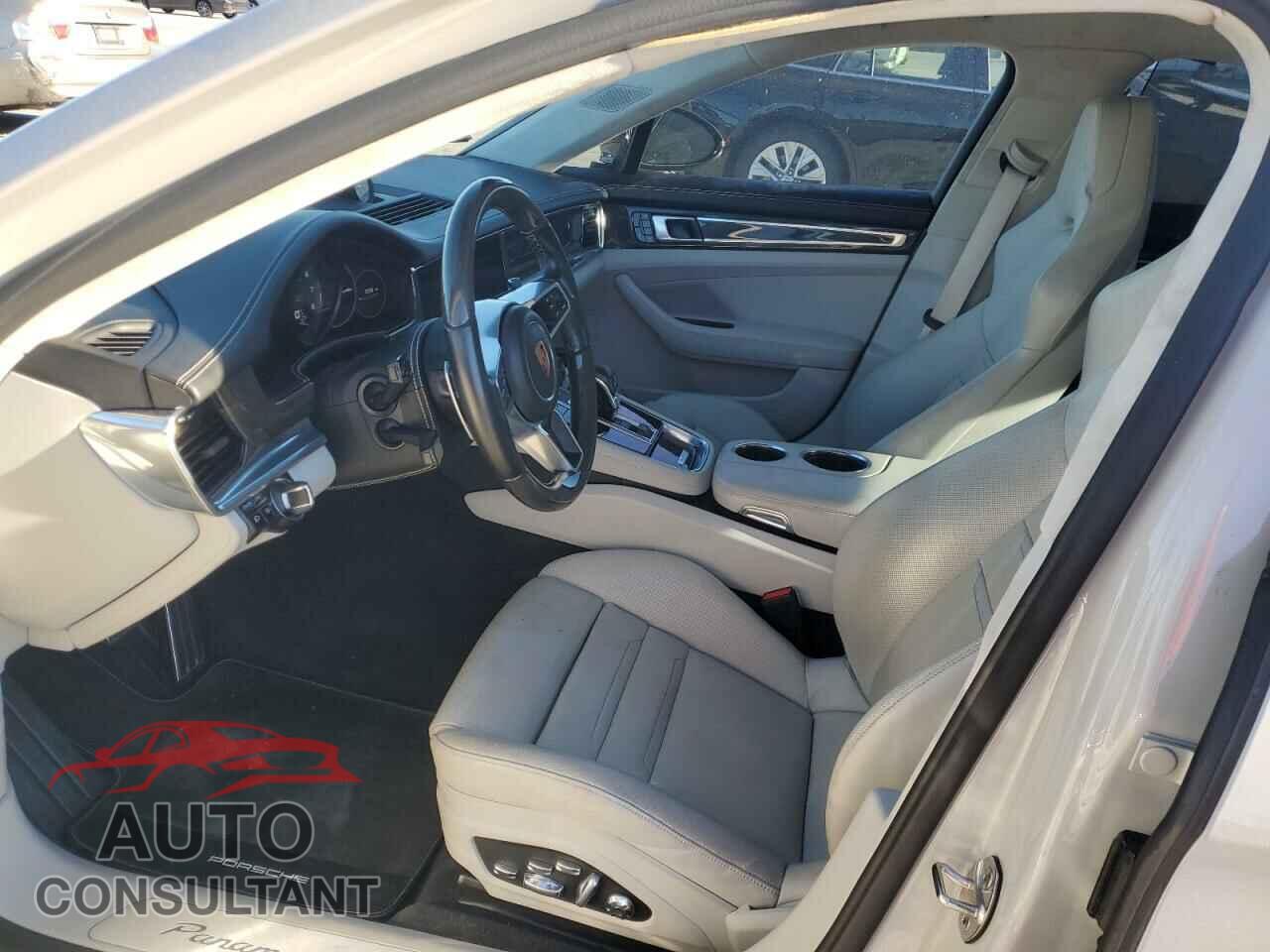 PORSCHE PANAMERA 2017 - WP0AF2A76HL153230