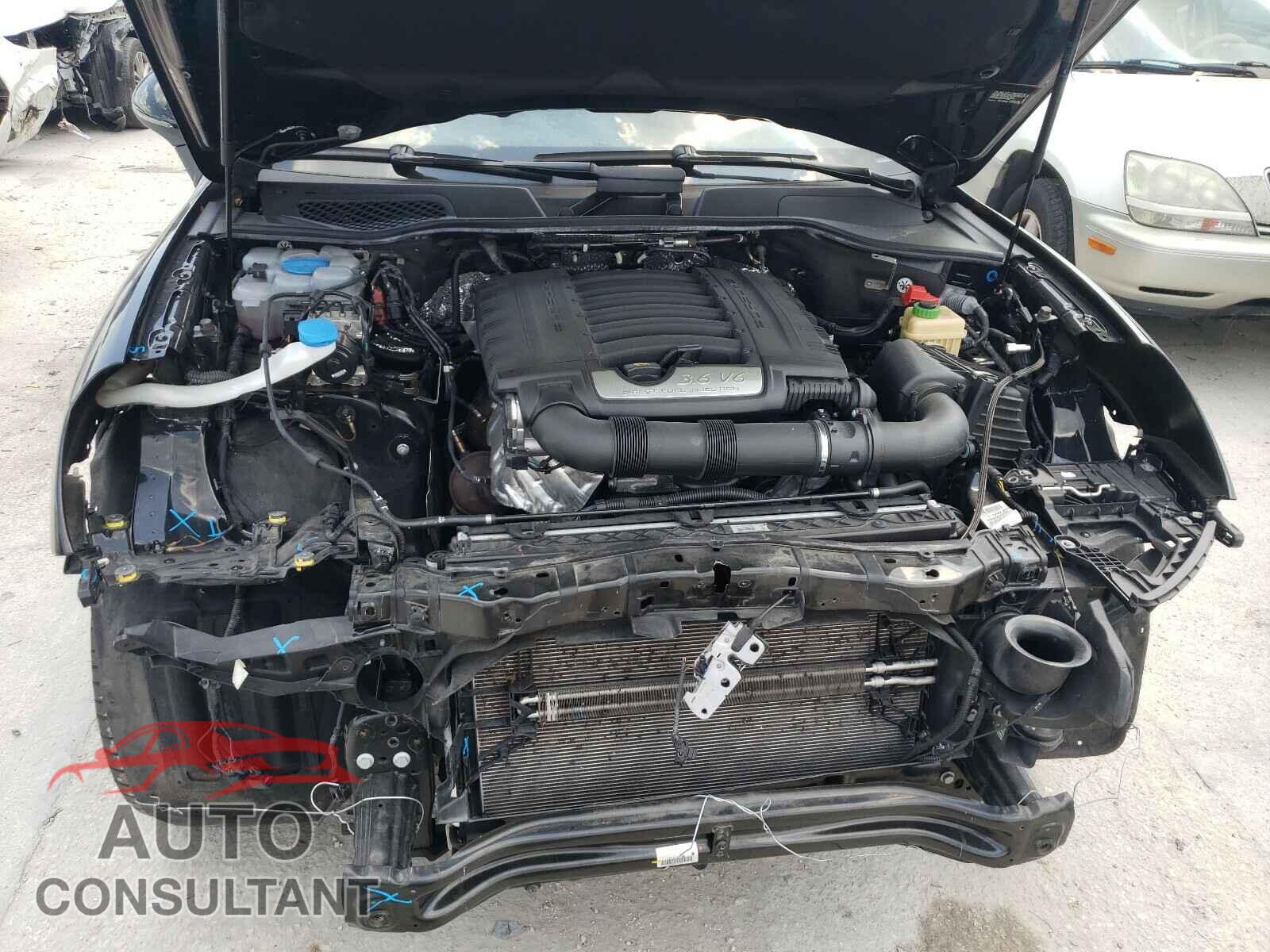 PORSCHE CAYENNE 2017 - WP1AA2A25HKA89219