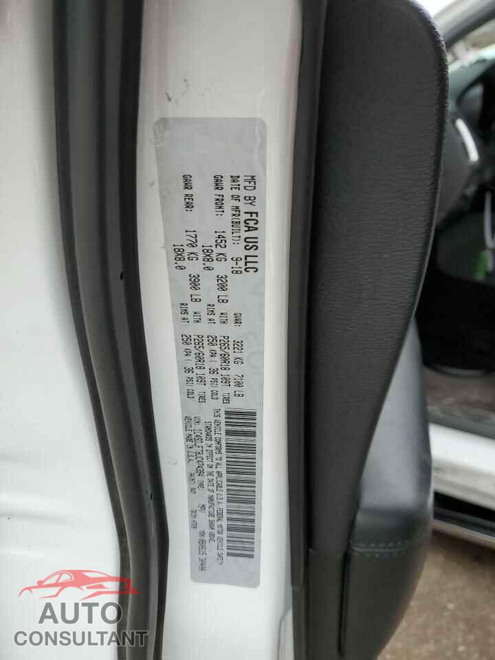 DODGE DURANGO 2018 - 1C4SDJFT8JC474394