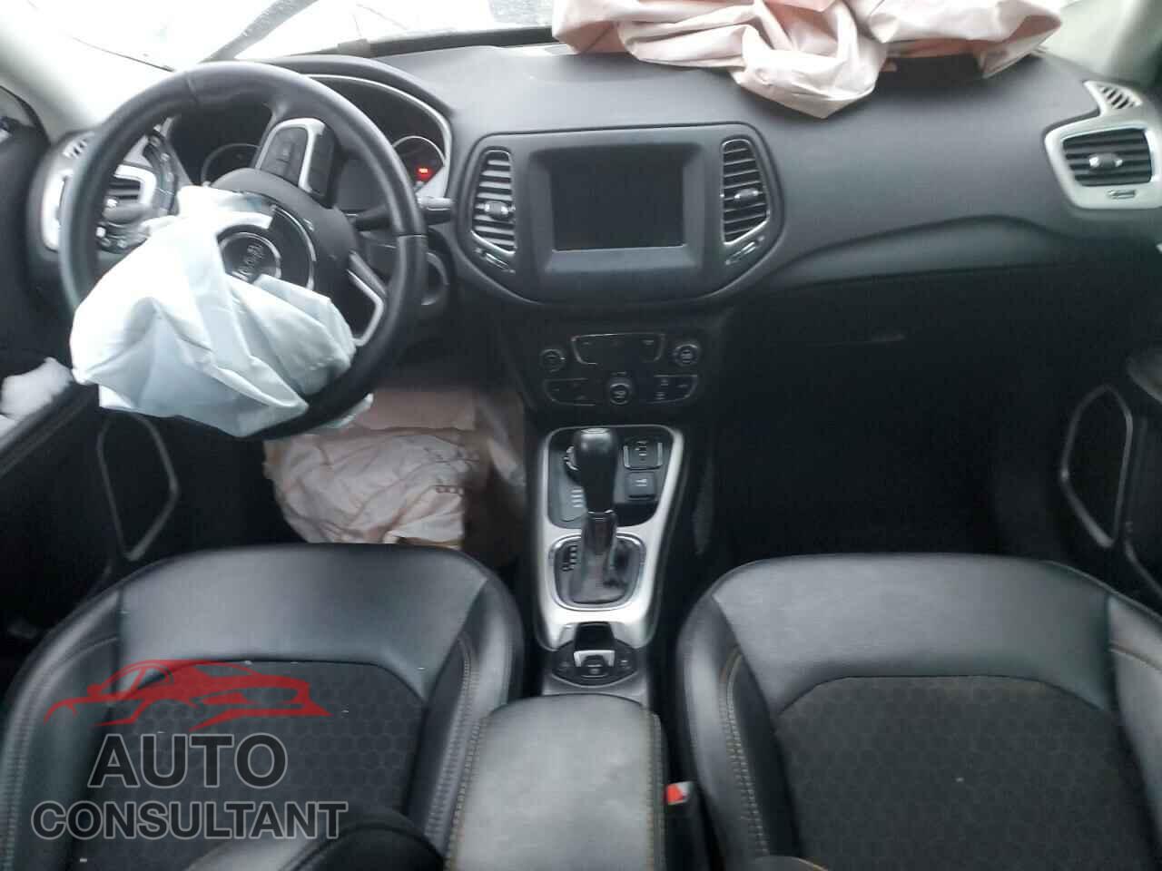 JEEP COMPASS 2019 - 3C4NJDBB2KT678540