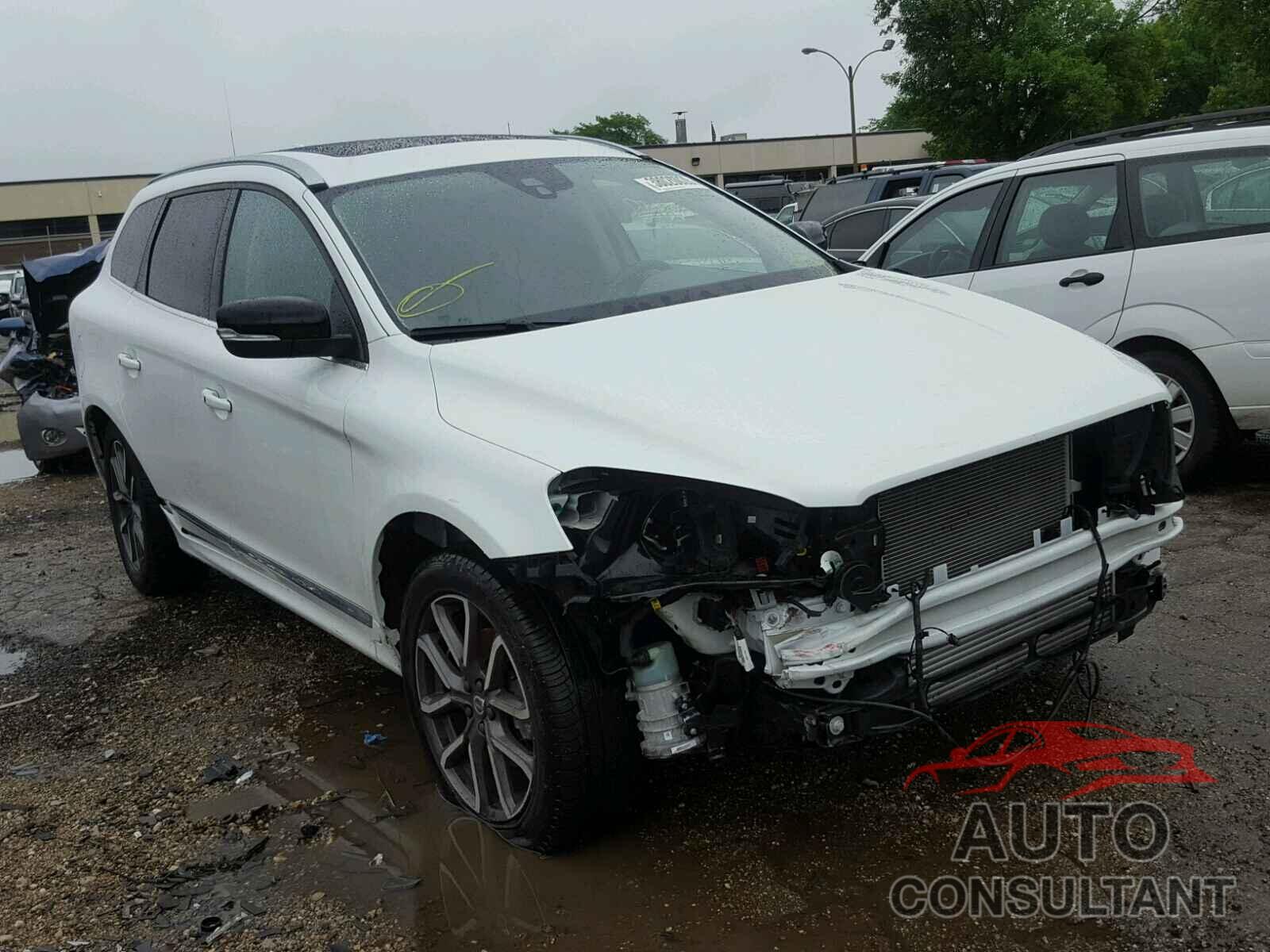 VOLVO XC60 2017 - YV449MRR7H2069202