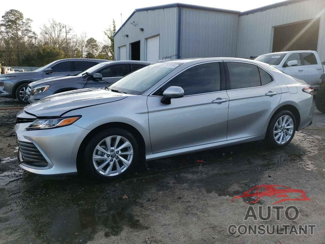 TOYOTA CAMRY 2021 - 4T1C11AK9MU540232