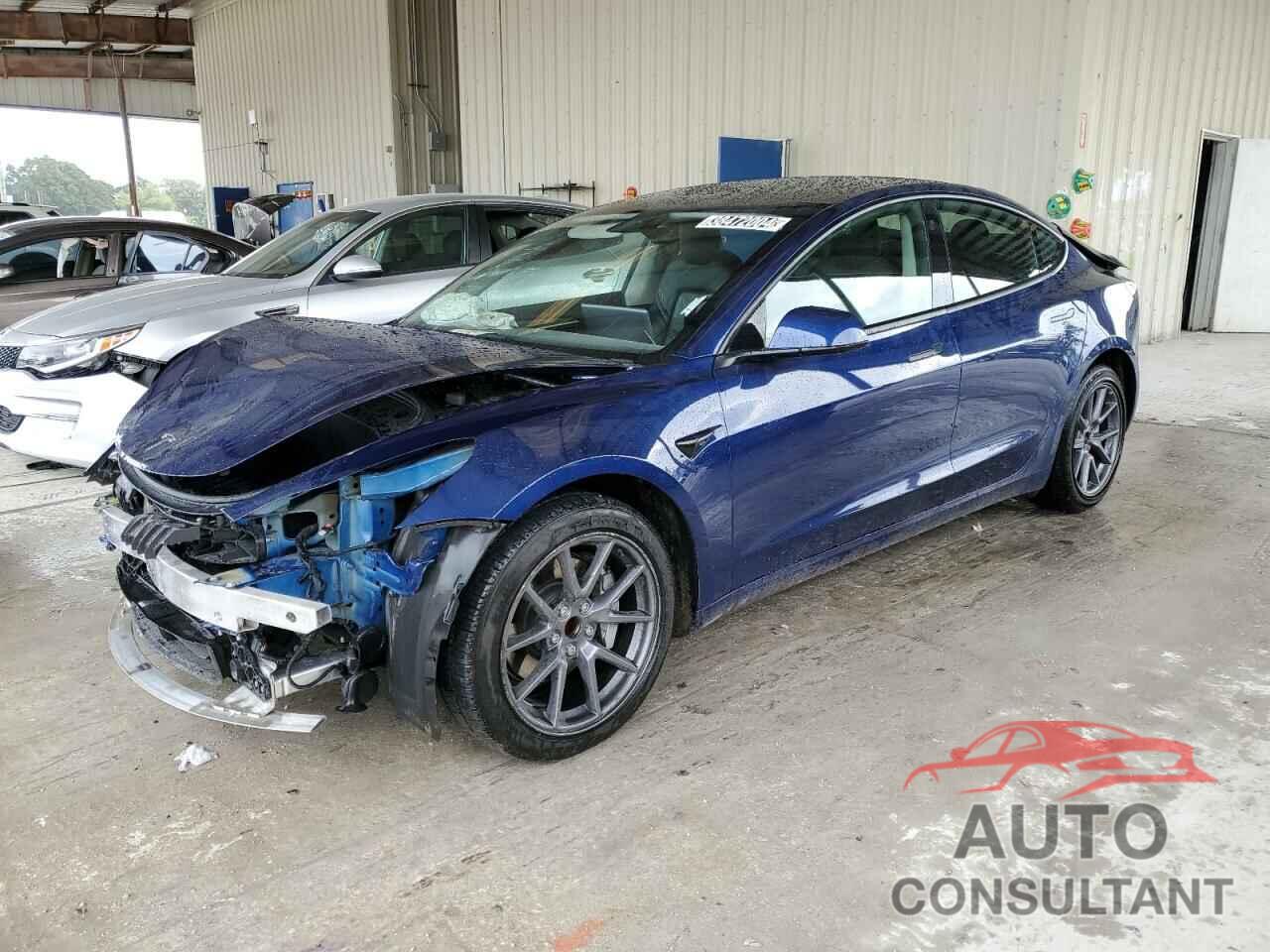 TESLA MODEL 3 2022 - 5YJ3E1EA0NF186654