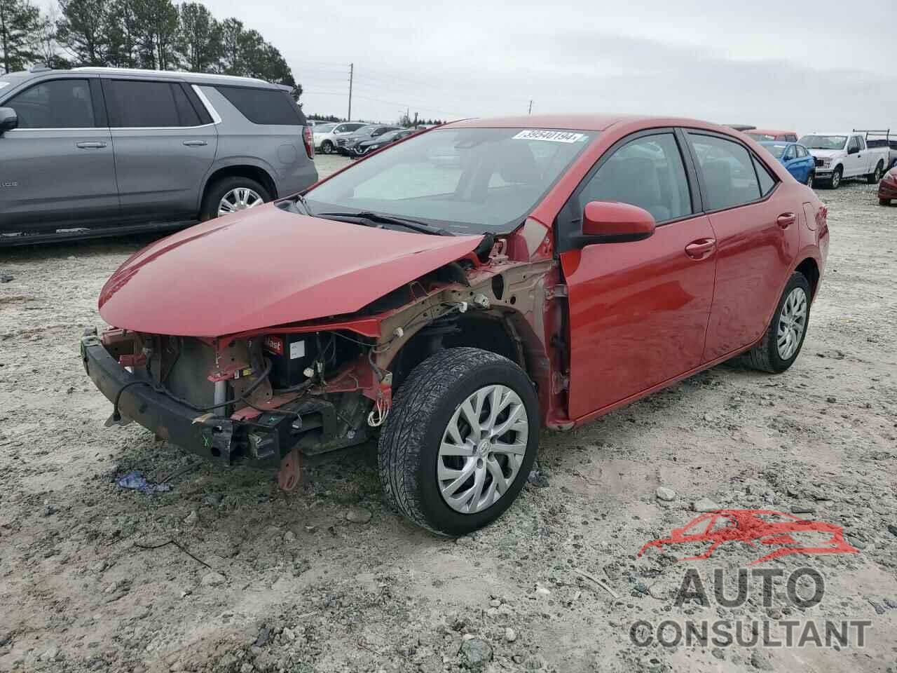 TOYOTA COROLLA 2018 - 5YFBURHE7JP740587