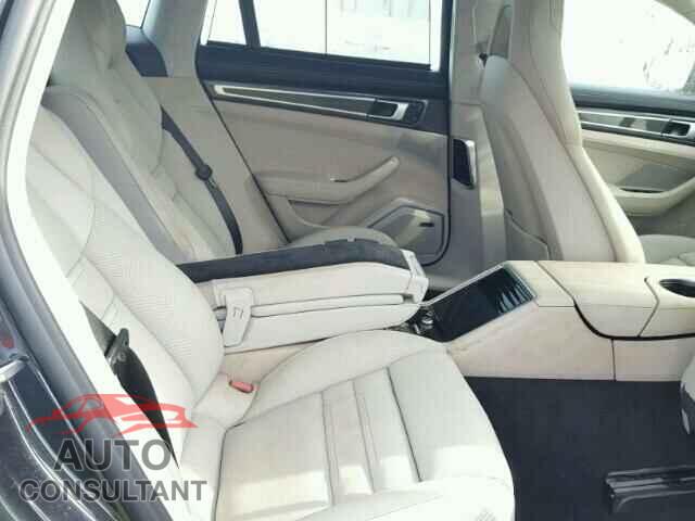 PORSCHE PANAMERA 2017 - WP0AF2A72HL152138