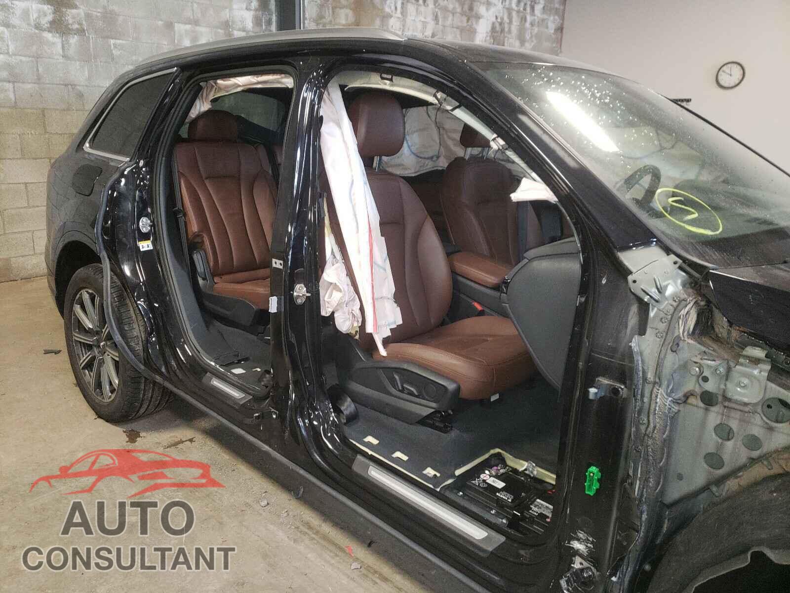AUDI Q7 2017 - WA1LAAF77HD026579