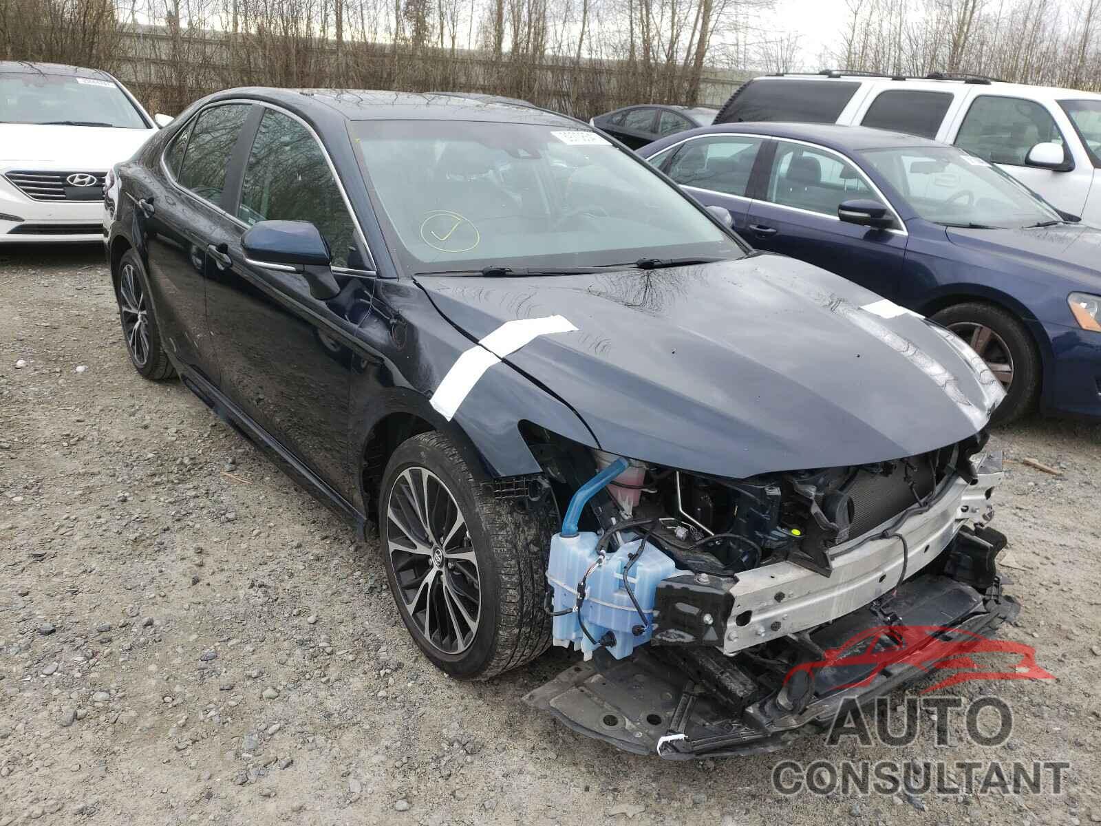 TOYOTA CAMRY 2018 - 4T1B11HKXJU623231