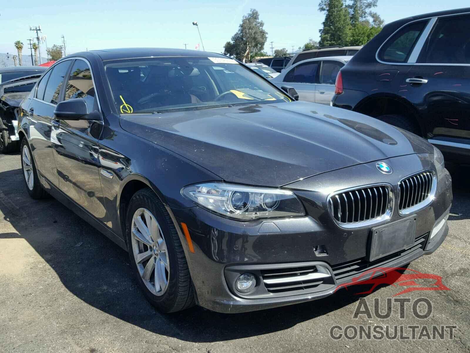 BMW 5 SERIES 2016 - WBA5A5C55GG348625