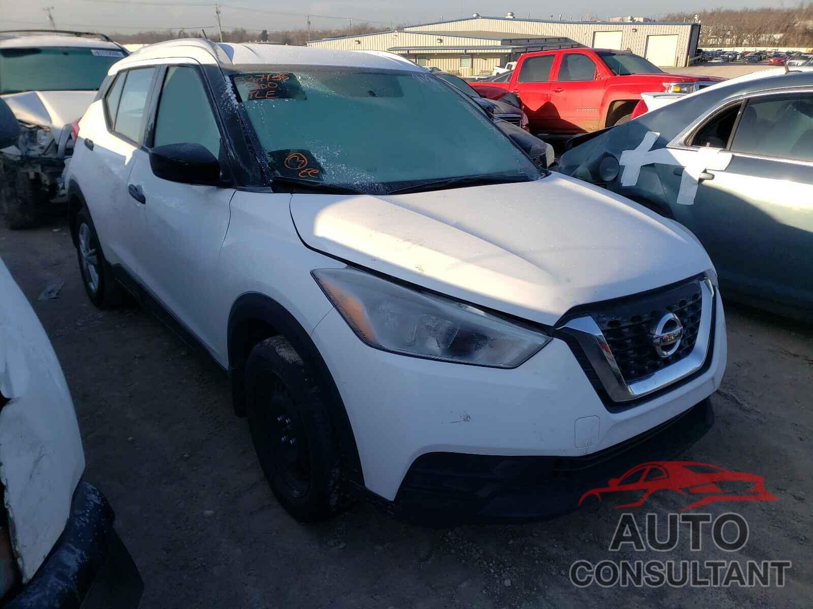 NISSAN KICKS 2018 - 3N1CP5CU5JL537135