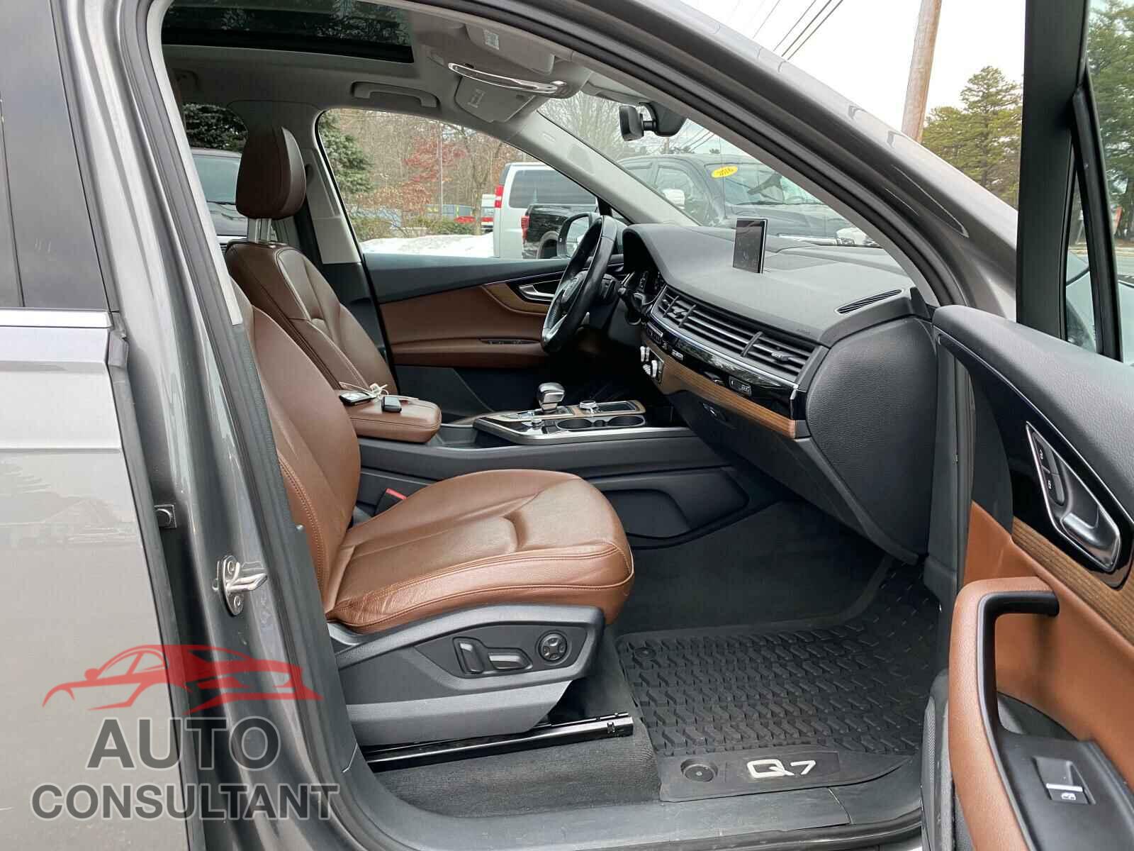 AUDI Q7 2017 - WA1VAAF78HD021402