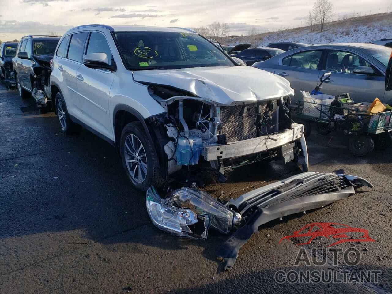 TOYOTA HIGHLANDER 2019 - 5TDJZRFH5KS627028