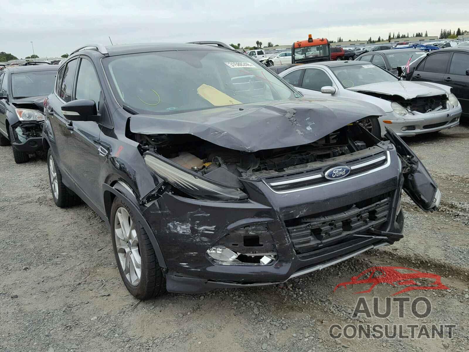 FORD ESCAPE 2015 - 1FMCU0GD8JUA12011