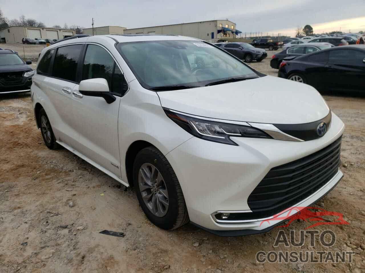 TOYOTA SIENNA 2021 - 5TDYRKEC2MS053972