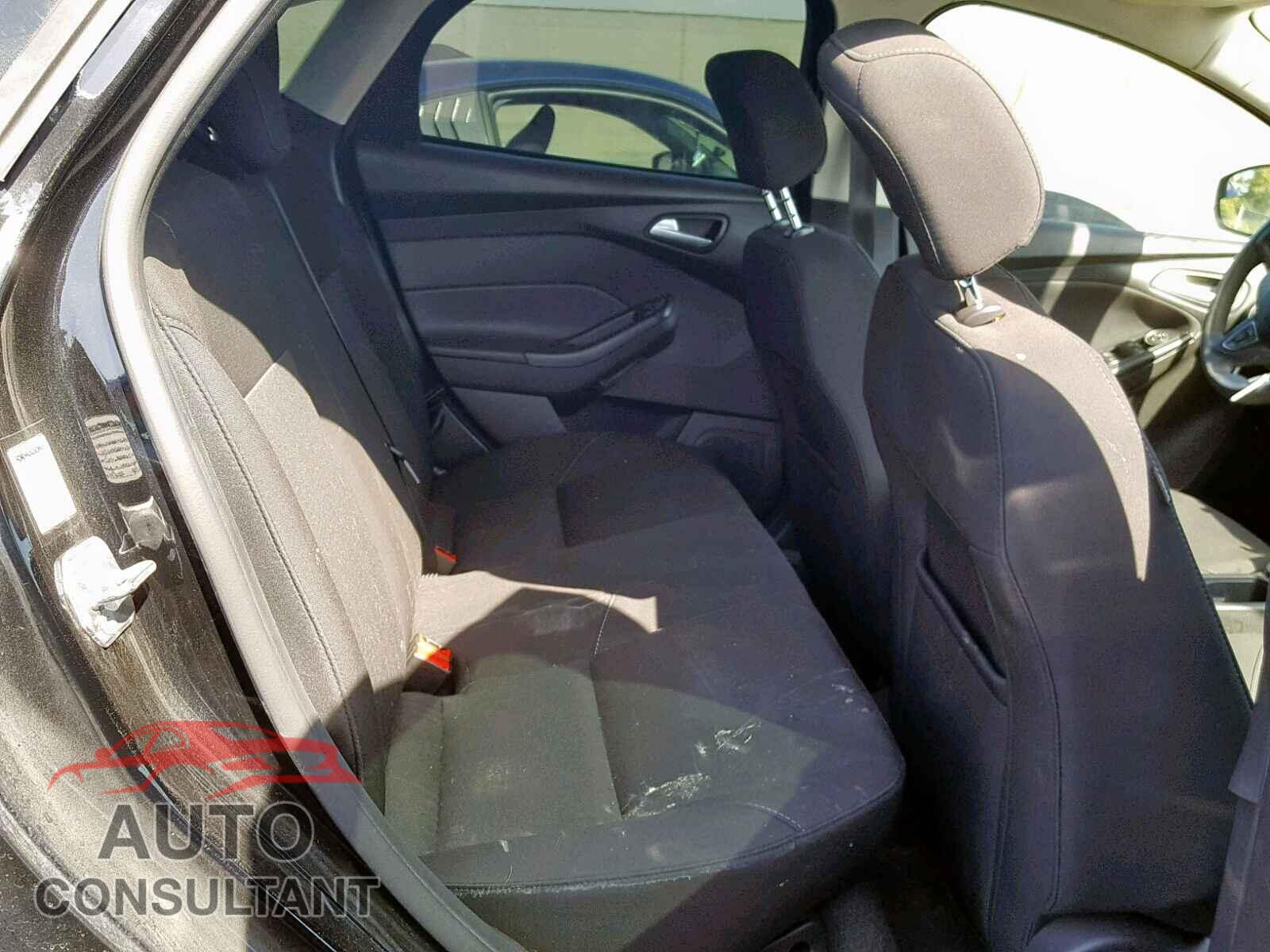 FORD FOCUS SE 2016 - ML32FVFJ8MHF07472