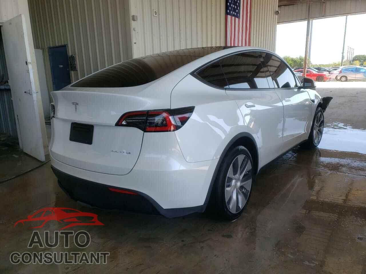 TESLA MODEL Y 2021 - 5YJYGDEE7MF079846