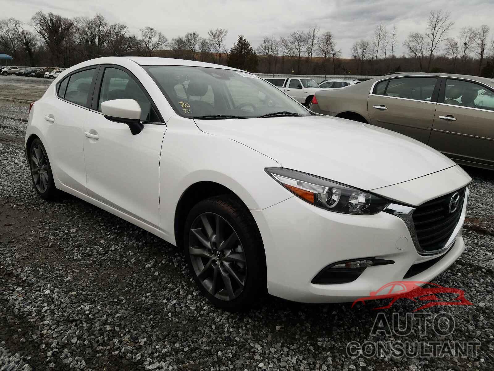 MAZDA 3 2018 - 3MZBN1L36JM229588