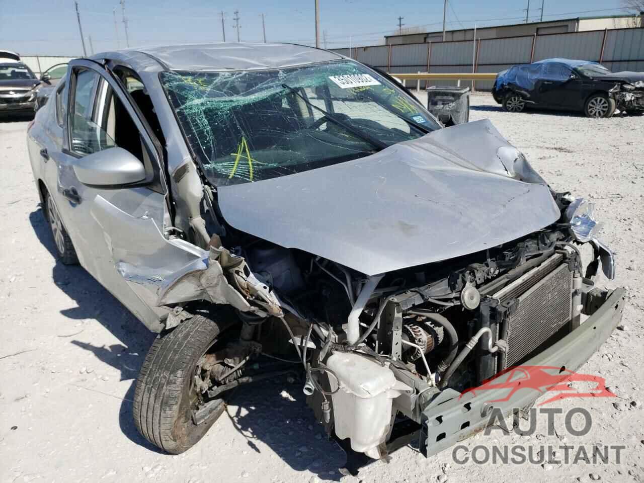 NISSAN VERSA 2018 - 3N1CN7AP8JL866569