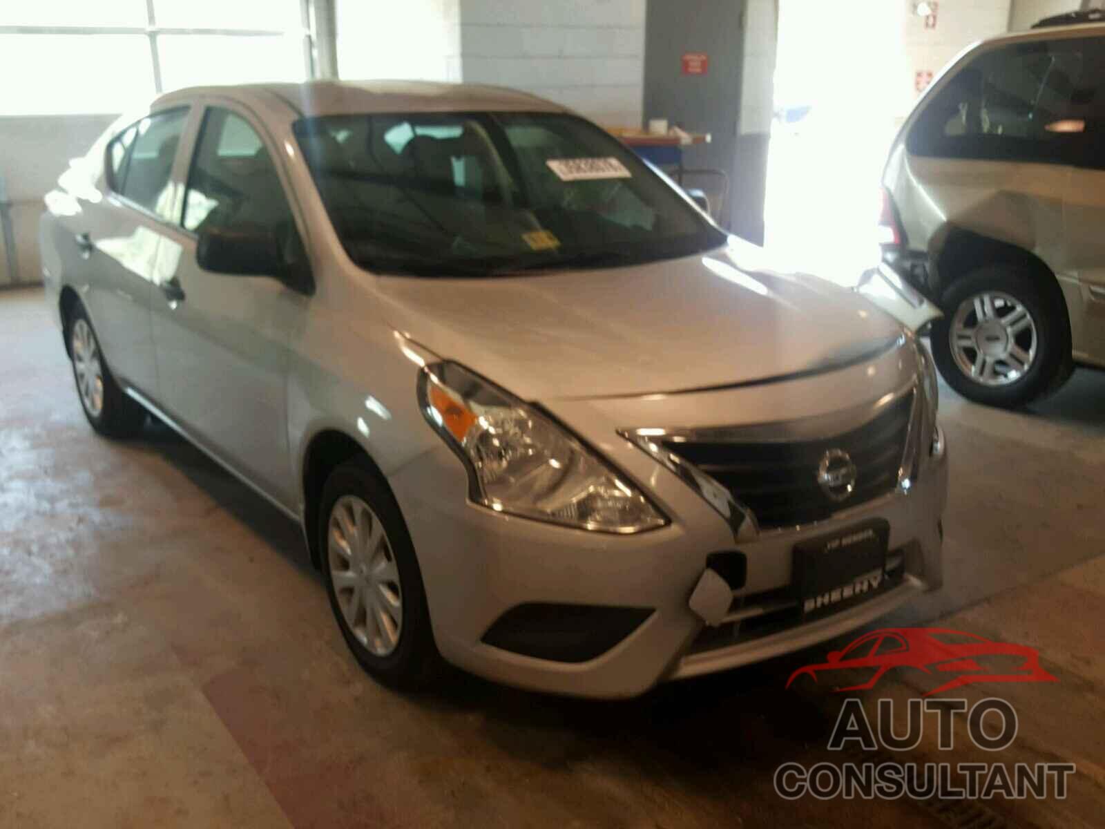 NISSAN VERSA 2015 - 3N1CN7AP3FL948653
