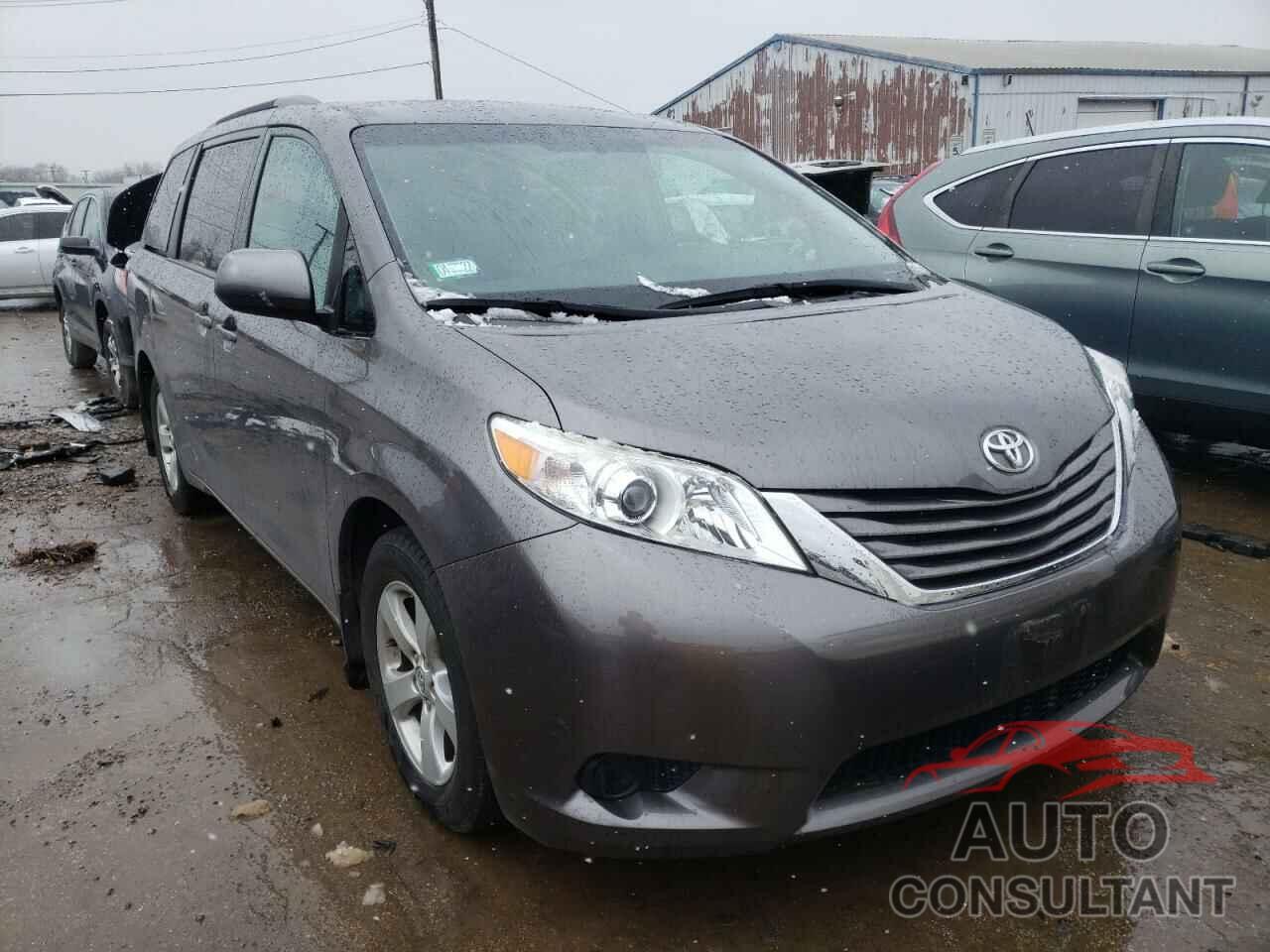 TOYOTA SIENNA 2017 - 5TDKZ3DC7HS837079