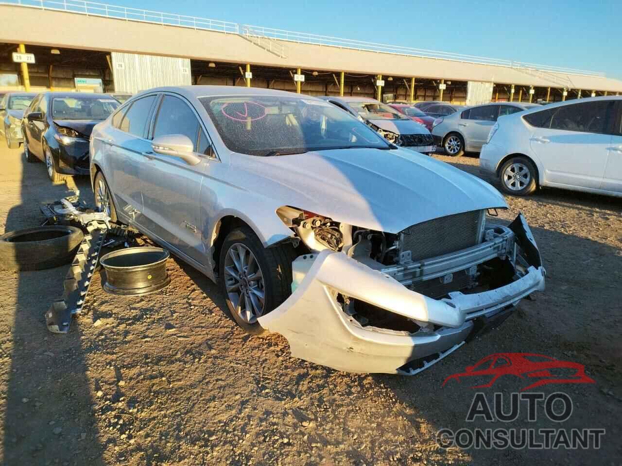 FORD FUSION 2018 - 3FA6P0PU4JR191752